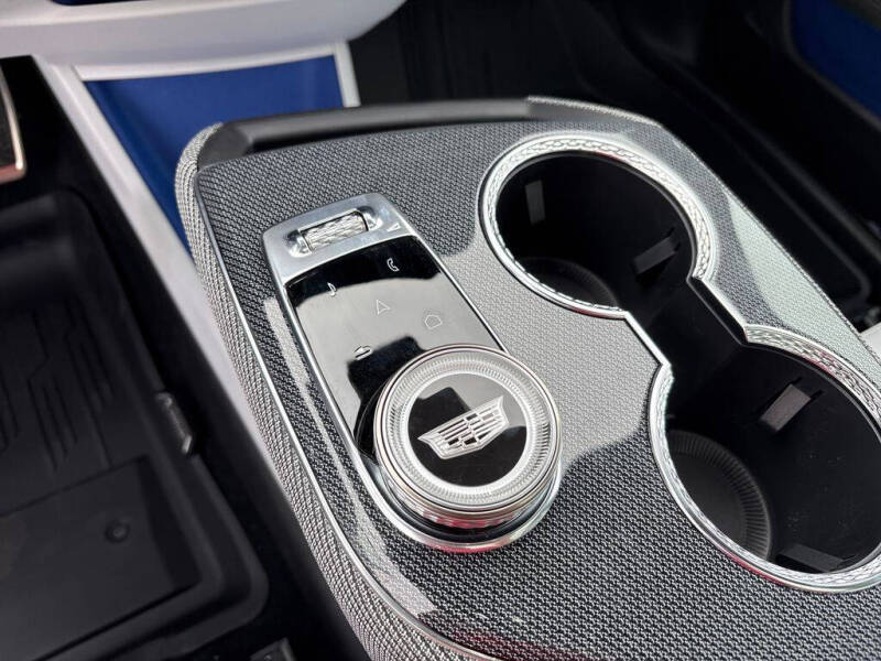 2026 Cadillac OPTIQ Luxury