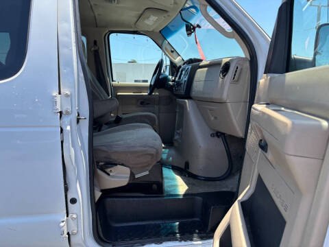 2013 Ford E-Series E-150