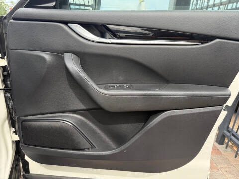 2023 Maserati Levante Modena