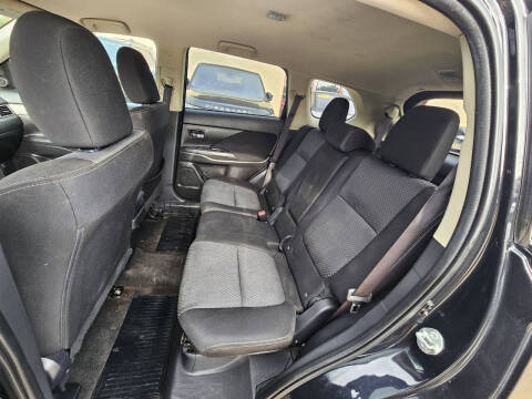 2018 Mitsubishi Outlander SE