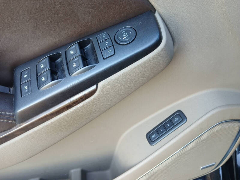 2015 Chevrolet Suburban LT