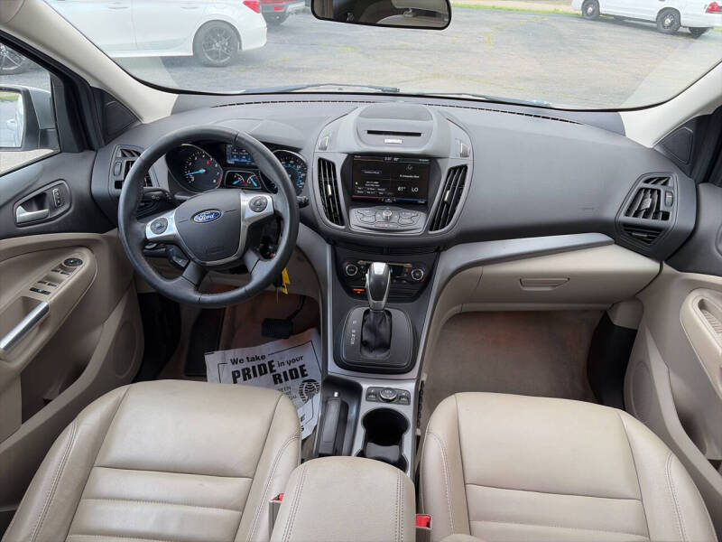 2015 Ford Escape SE