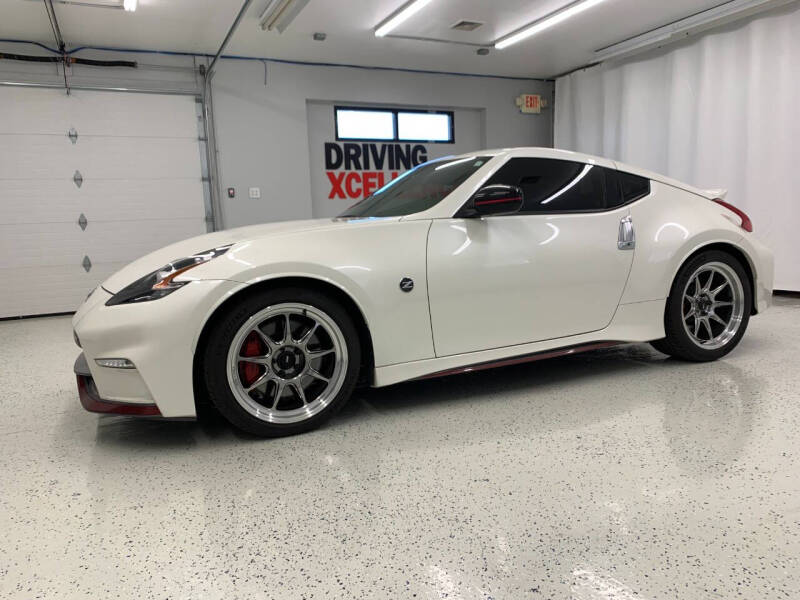 2016 Nissan 370Z Coupe NISMO photo 5