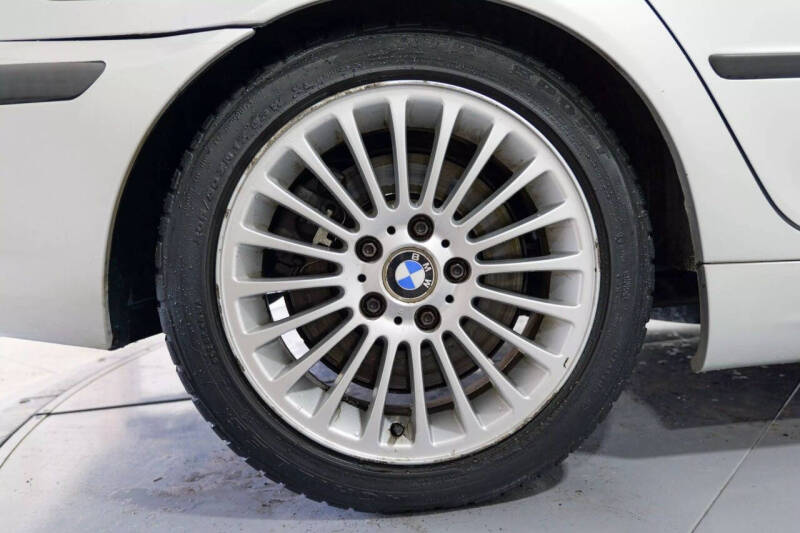 2003 BMW 3 Series 330i