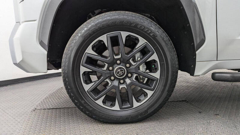 2023 Toyota Tundra Limited HV