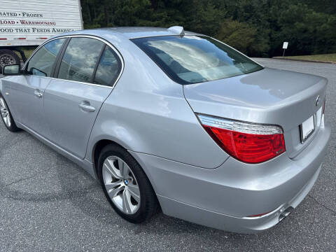 2009 BMW 5 Series 528i