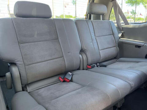 2002 Toyota Sequoia SR5