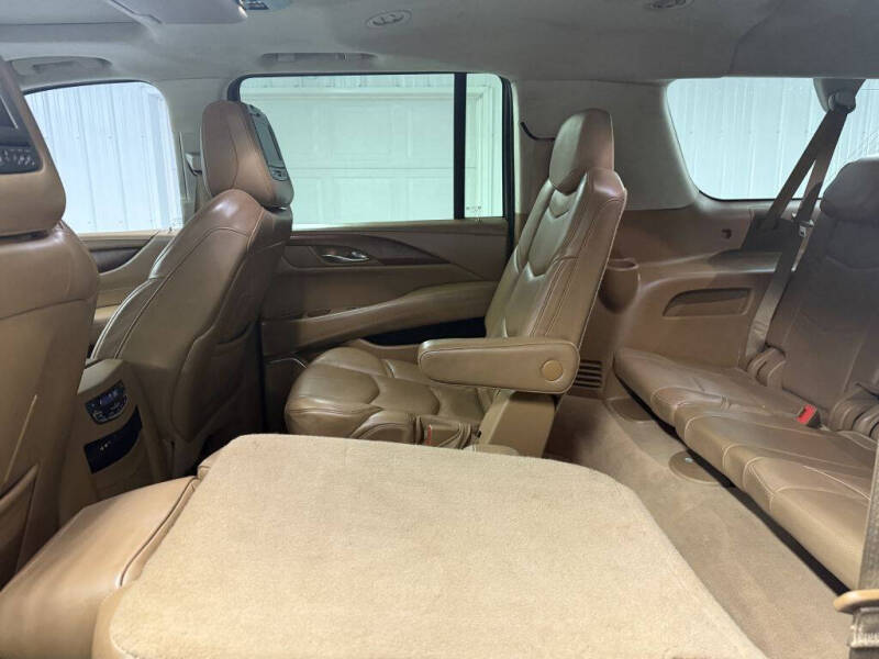 2016 Cadillac Escalade ESV Platinum