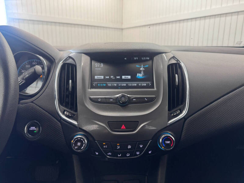 2018 Chevrolet Cruze LT Auto