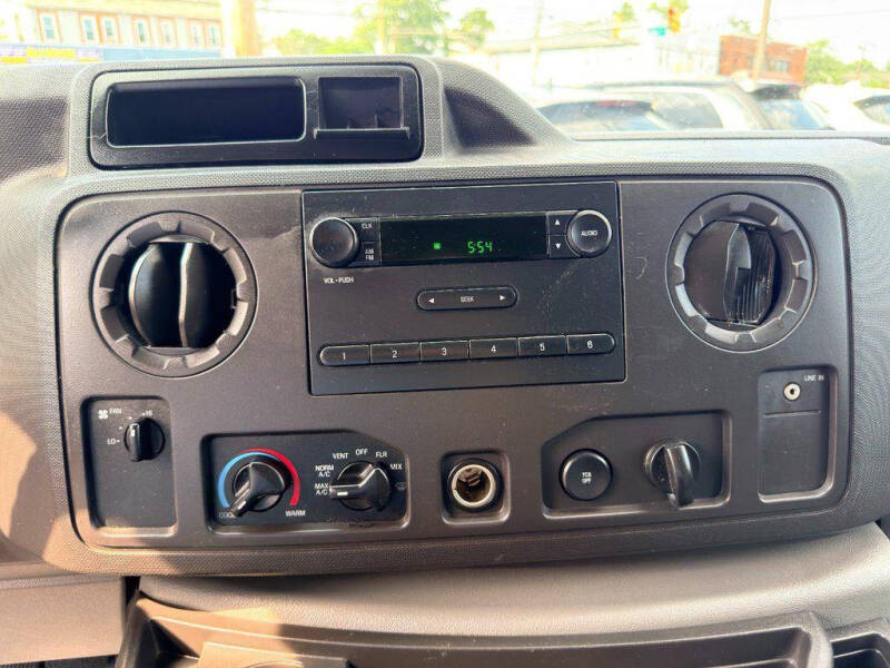 2012 Ford E-Series E-150