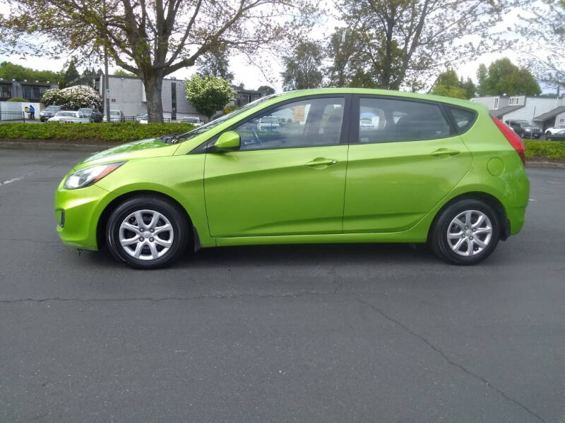 2014 Hyundai Accent for sale at Car Guys in Kent WA
