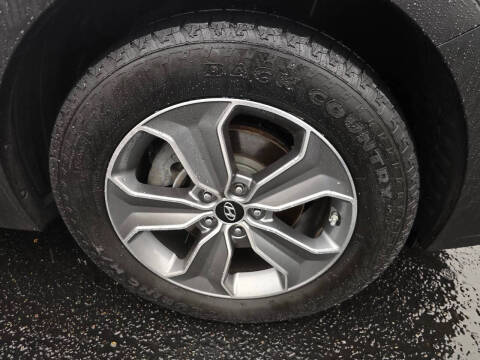 2016 Hyundai Santa Fe SE