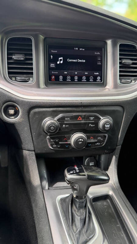 2019 Dodge Charger SXT