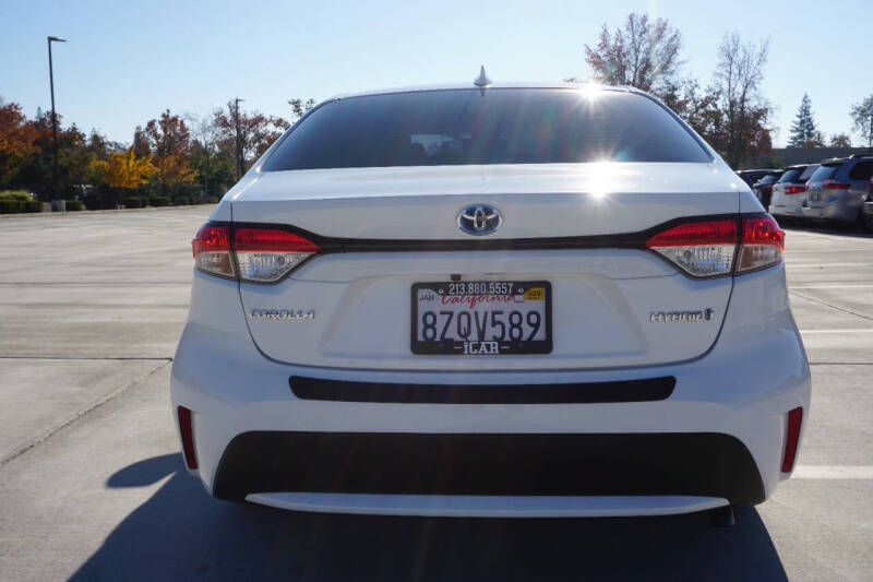 2022 Toyota Corolla Hybrid LE