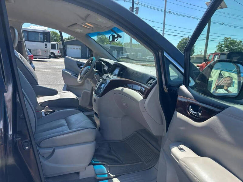 2012 Nissan Quest