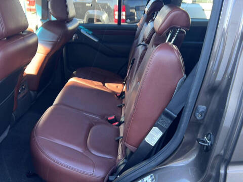 2008 Nissan Pathfinder LE