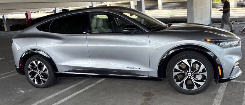 2021 Ford Mustang Mach-E Premium