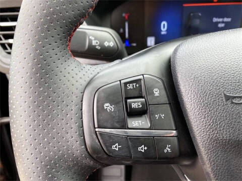 2025 Ford Escape Hybrid ST-Line Select