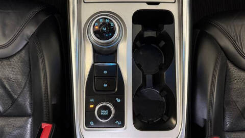2021 Ford Explorer Platinum