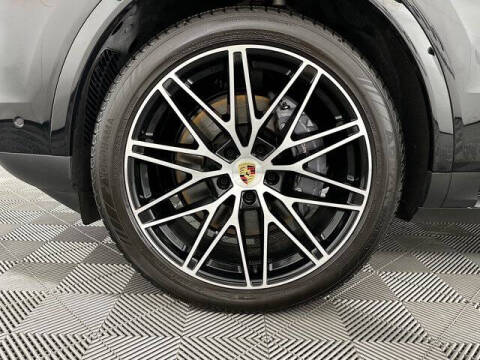 2024 Porsche Cayenne Coupe