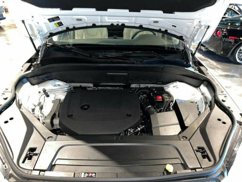 2023 Volvo XC90 B6 Plus Bright Theme 6P