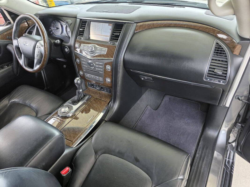 2017 Infiniti QX80