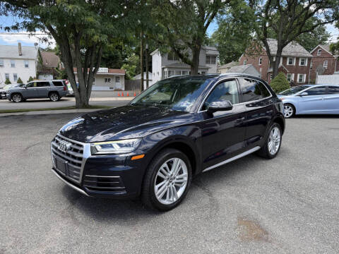 2018 Audi Q5 2.0T quattro Premium Plus