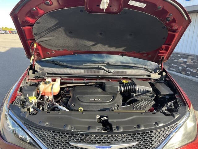 2018 Chrysler Pacifica LX