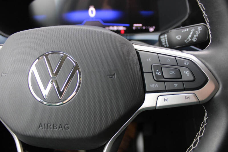 2024 Volkswagen Taos SE