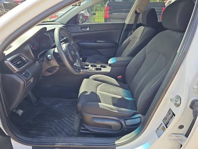 2017 Kia Optima LX