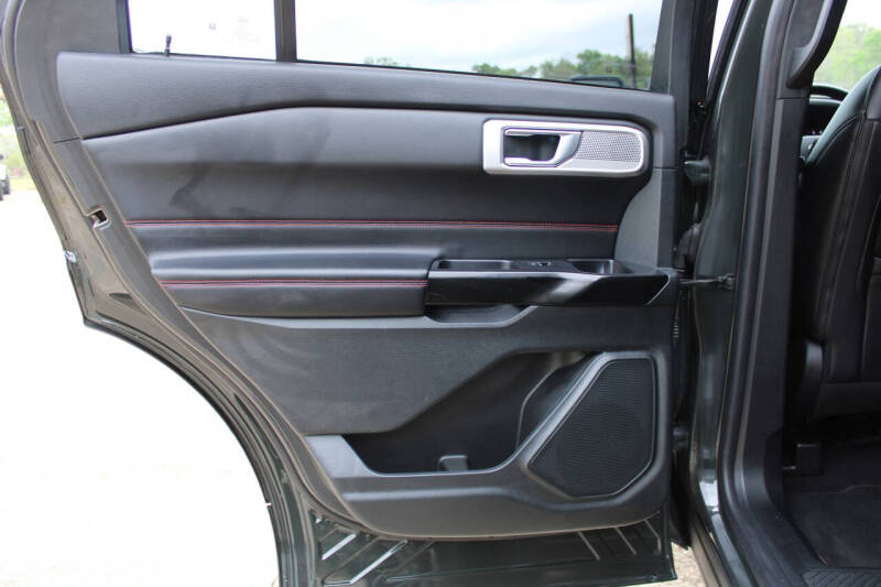 2022 Ford Explorer ST-Line