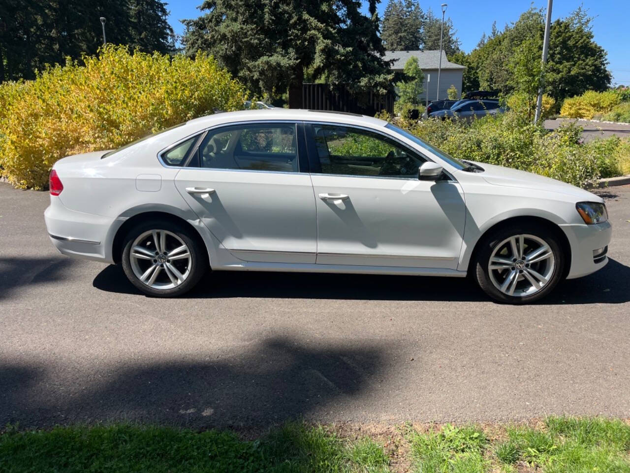 2014 Volkswagen Passat for sale at E & A MOTORS in Portland, OR