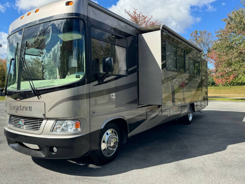 2006 Ford Motorhome Chassis for sale at Cool Breeze Auto in Breinigsville PA