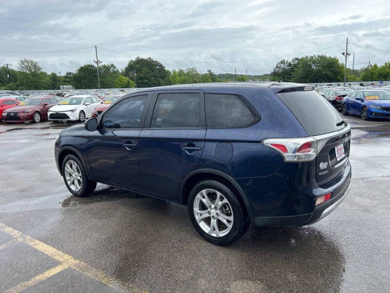 2015 Mitsubishi Outlander SE