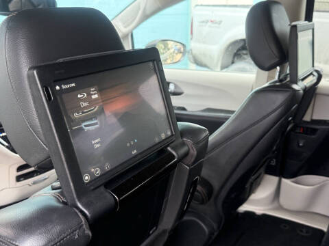 2020 Chrysler Pacifica Touring L Plus