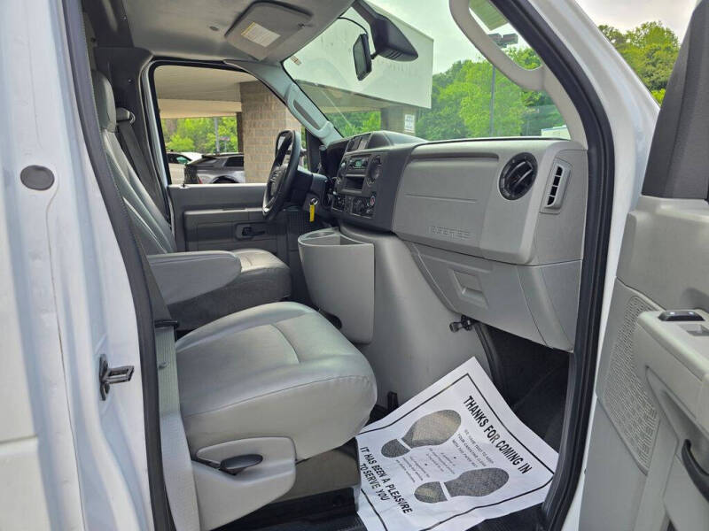 2022 Ford E-Series