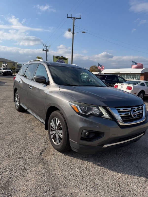 2019 Nissan Pathfinder SV