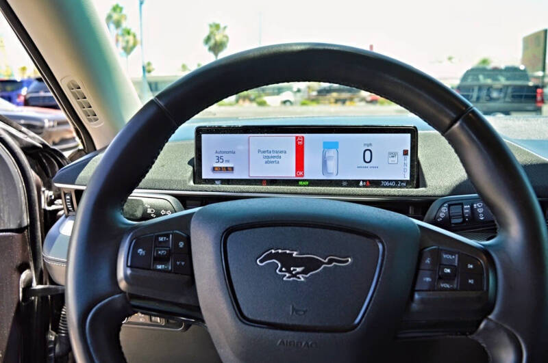 2022 Ford Mustang Mach-E Select
