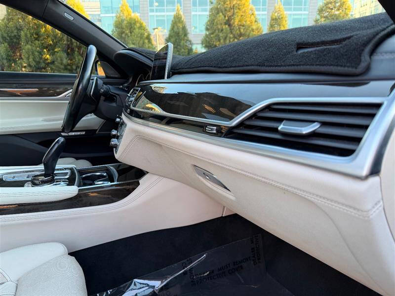 2016 BMW 7 Series 740i