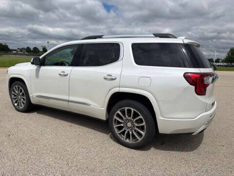 2023 GMC Acadia Denali