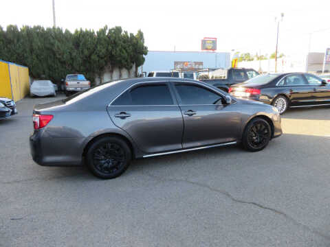 2014 Toyota Camry LE