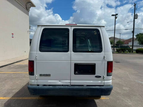 2009 Ford E-Series E-250