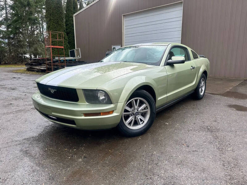 2005 Ford Mustang V6 Deluxe