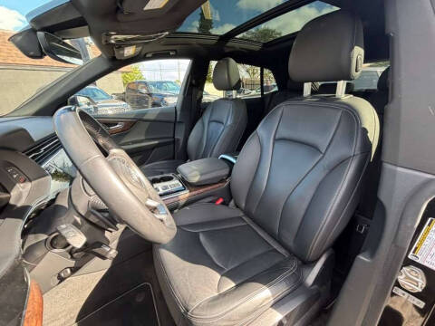 2019 Audi Q8 quattro Premium 55 TFSI