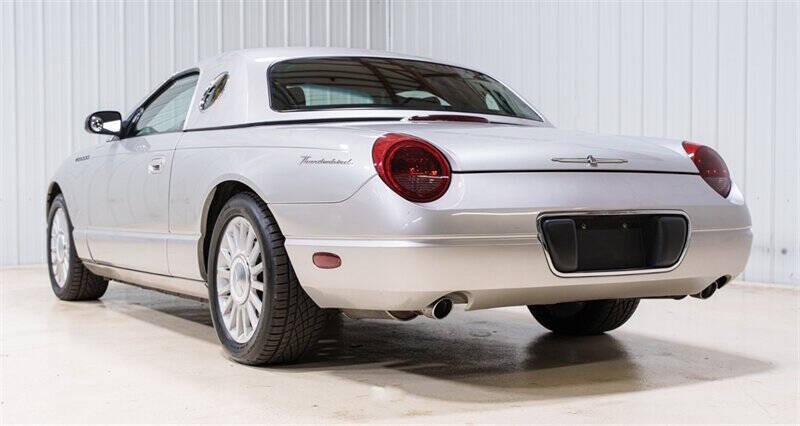 2004 Ford Thunderbird Deluxe