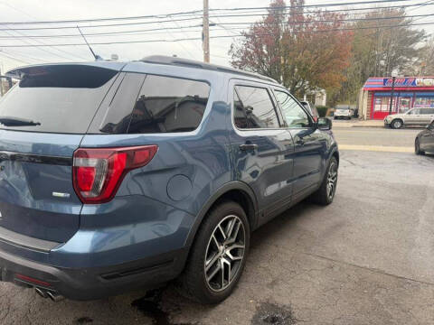 2019 Ford Explorer Sport