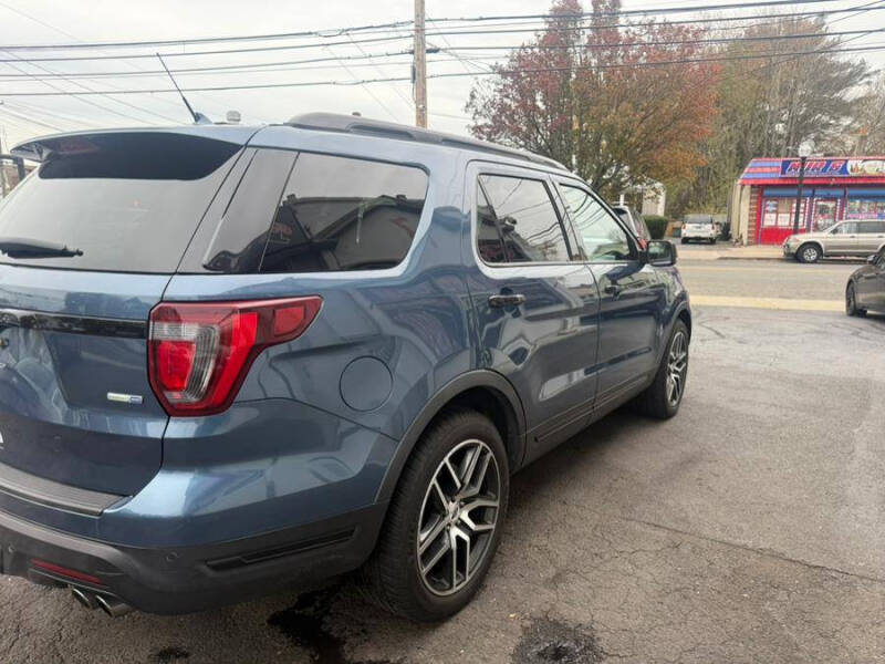 2019 Ford Explorer Sport