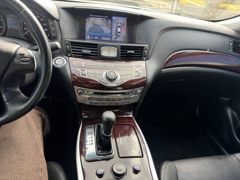 2017 Infiniti Q70L 3.7