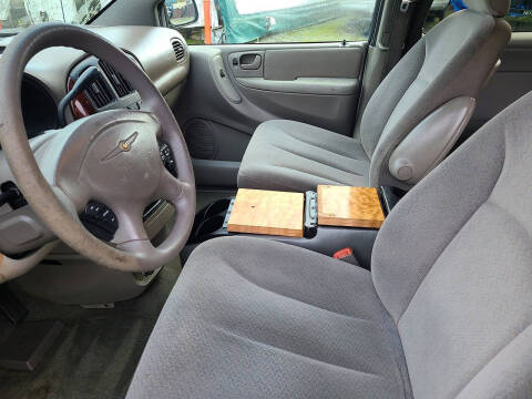 2002 Chrysler Town and Country EX