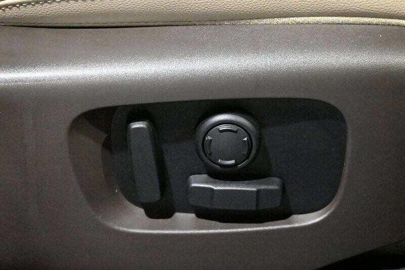 2020 Land Rover Range Rover Sport SE